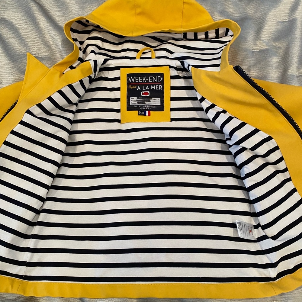WEEKEND A LA MER Hooded Raincoat, sailor style with fish decor - Picture 3 of 6